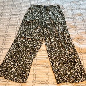Liverpool Olive and White wideleg pant